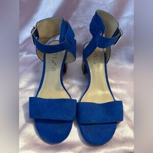 Unisa Women’s Cobalt Blue Vegan-Suede Ankle-Strap 2.5” Block Heel Sandal; Size 7